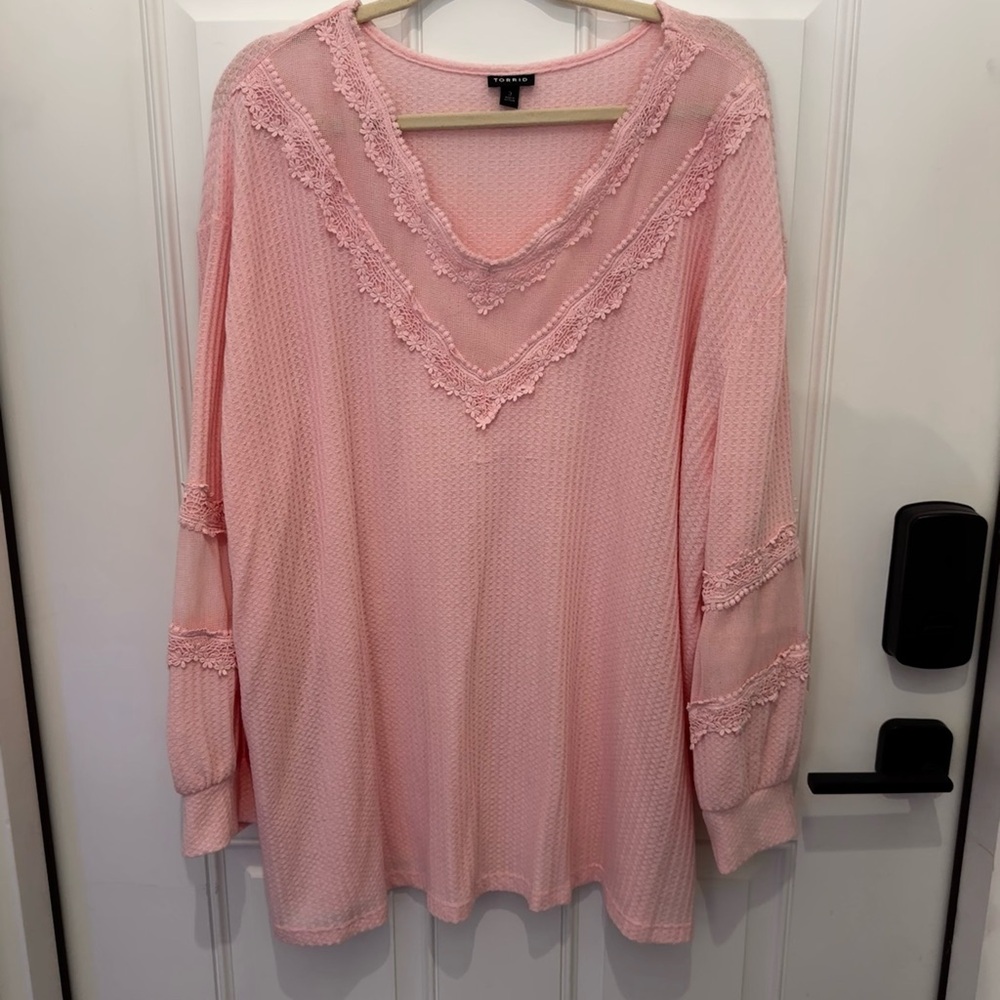 NWOT Torrid Soft Pink Lace Accent Blouse